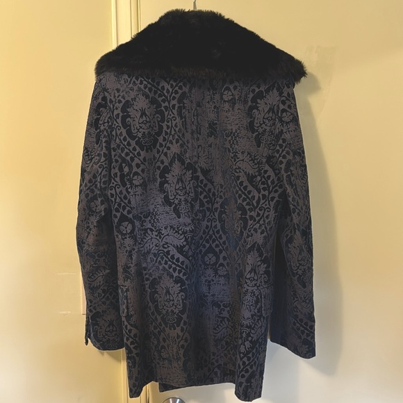 Jacquard/Damask peacoat - dark blue with faux fur collar - Picture 7 of 7